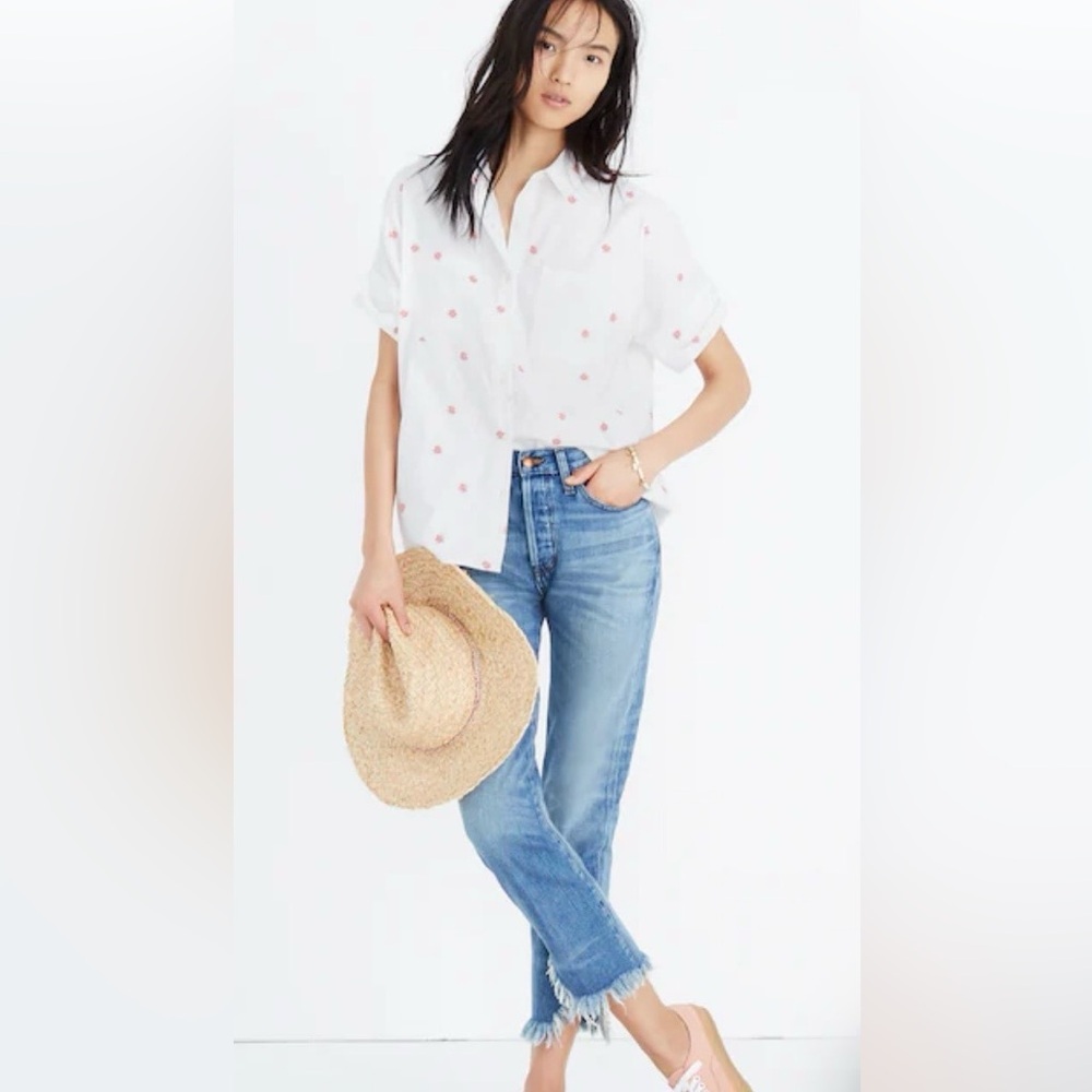 Madewell Feminine, Dainty Embroidered Pink Daisy Courier Shirt White, Button Up